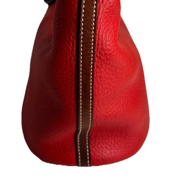 Y2K Dooney & Bourke Medium Red Pebbled Leather Bucket Bag / Tote Bag - Picture 3 of 13